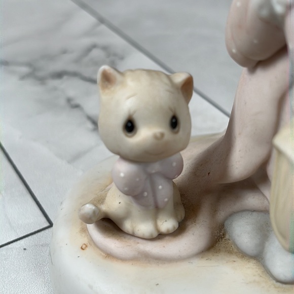 Vintage Jonathan & David Ceramic Figurine "To A Very Special Mom" - Picture 5 of 6